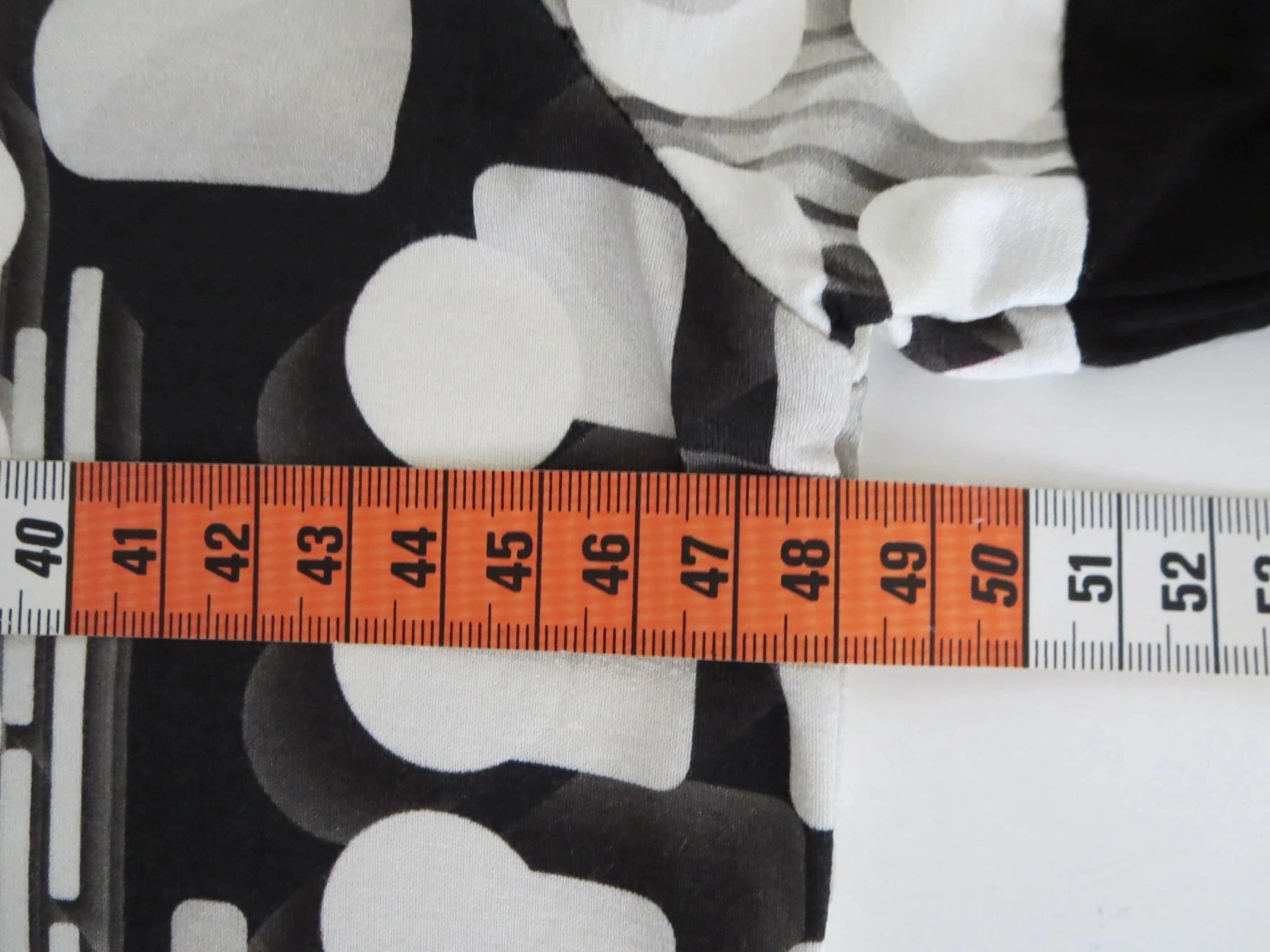 Haut T-shirt Portofiori neuf avec étiquette, Taille 38 - Graphique Noir et Blanc – photo 3